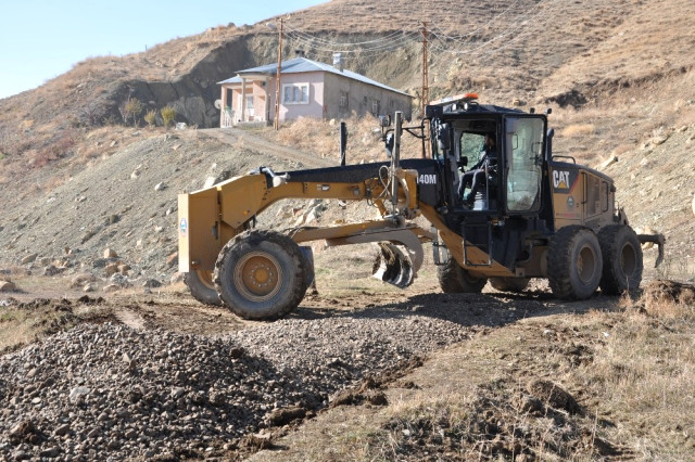 Yüksekova Belediyesinden Kumlama Çalışması