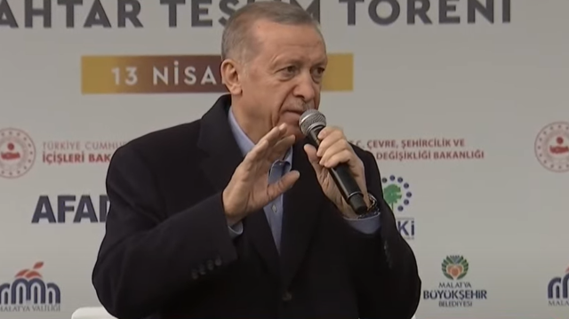 Cumhurbaşkanı Erdoğan’dan kıymetli açıklamalar: Bin 442 konut 250 köy konutu ile 47 dükkanın anahtarı teslim ediliyor