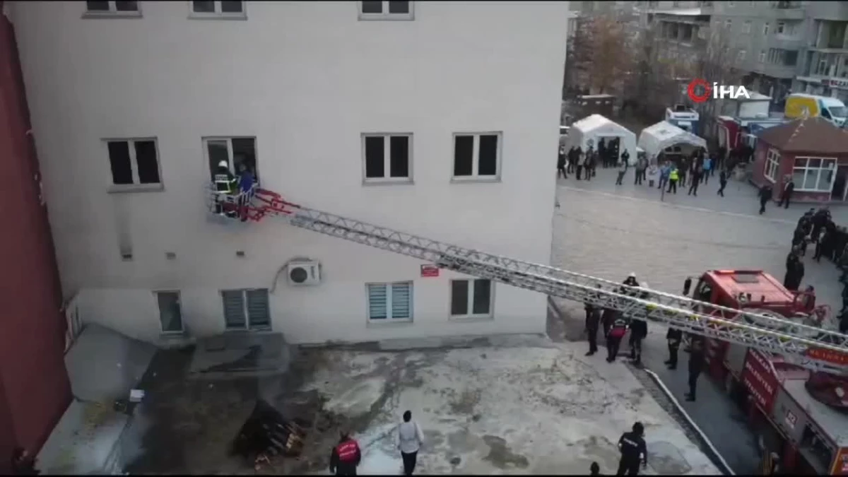 Hakkari’de gerçeği aratmayan yangın ve sarsıntı tatbikatı