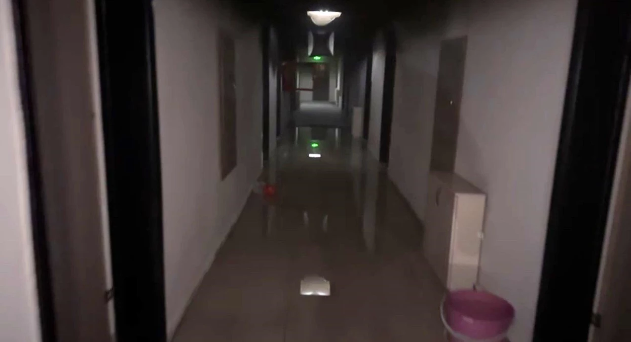 Hakkari’deki okul pansiyonunda çıkan yangında 12 öğrenci dumandan etkilendi