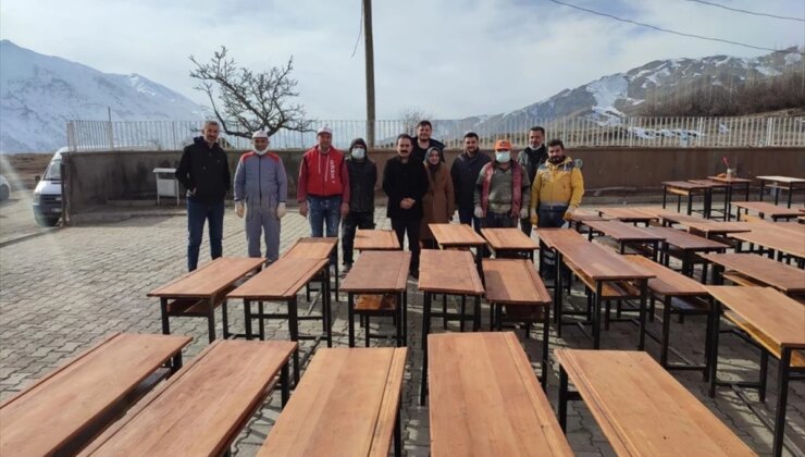 Halk Eğitimi Merkezi Usta Öğreticileri Okullarda Sıra ve Masa Yenileme Projesi Başlattı