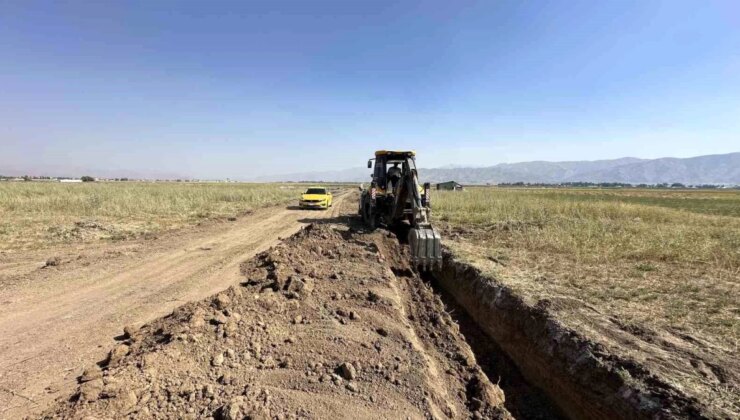 Hakkari’de Selahattin Eyyubi Havalimanı’nda ILS Aygıtı Heyetimi Başladı