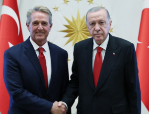 ABD’nin Ankara Büyükelçisi Jeff Flake Türkiye’ye veda etti