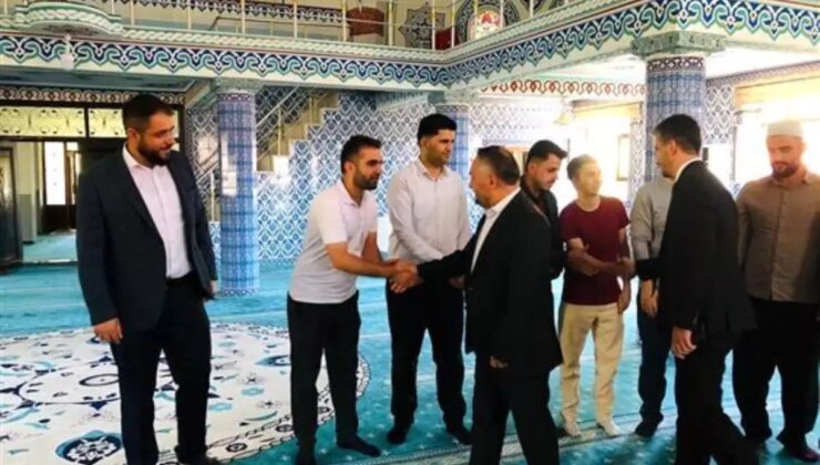 Hakkari Müftüsü Okuş, Derecik İlçesini Ziyaret Etti