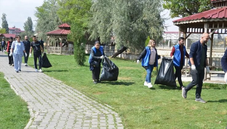 Yüksekova’da Etraf Paklığı Aktifliği Düzenlendi