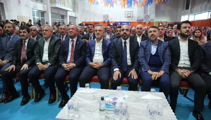 AK Parti Genel Lider Yardımcısı Kandemir, Hakkari’de Merkez İlçe Kongresi’nde konuştu Açıklaması