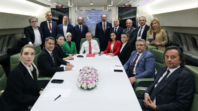 Cumhurbaşkanı Erdoğan’dan Türkiye’de yürütülen kirli kampanyalara net ileti: Sokakları karıştırmaya çalışanları uyarıyorum bedelini ağır öderler