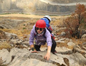 Gülizar Harmancı: Hakkari’nin Birinci Bayan Dağcı Rehberi