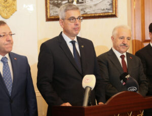 Sağlık Bakanı Memişoğlu’ndan e-Nabız spekülasyonuna cevap: Ben bile bakan olarak bunu göremem