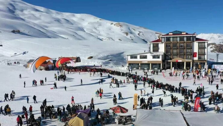 Hakkari’de Kış Sporları İçin Gençlik Kampı Düzenleniyor