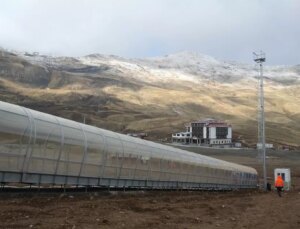 Hakkari’nin Merga Bütan Kayak Merkezi Gece Kayak İmkanları ile Gelişiyor