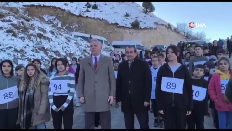 Hakkari’de Köy Yolu Atletizm İdmanlarına Açıldı