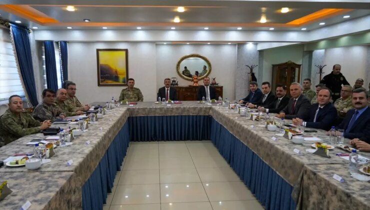 Yüksekova’da Hudut Güvenliği Toplantısı Düzenlendi