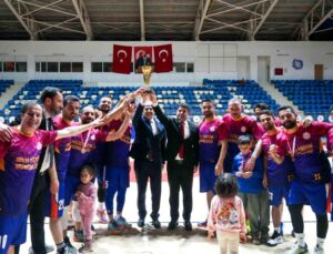 Hakkari şampiyonluk kupası Ulusal Eğitim Müdürlüğü’nün