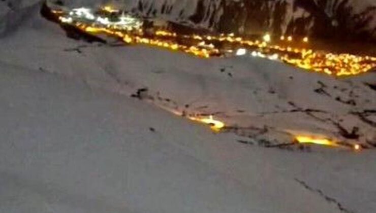 Hakkari’de masalsı kent imajı eşliğinde tilkilerin oyunu