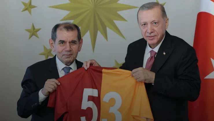 Cumhurbaşkanı Erdoğan’dan Galatasaray Başkanı Özbek ile teknik yönetici Buruk’a tebrik telefonu