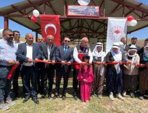 Yüksekova’da berivanlar gölgeliğe kavuştu