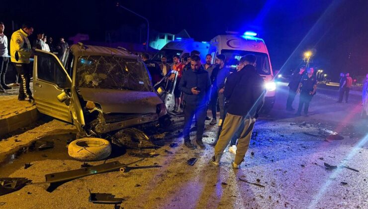 Yüksekova’da iki başka kazada 8 kişi yaralandı