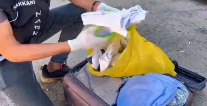Yüksekova’da valizde 13 kilo metamfetamin ele geçirildi